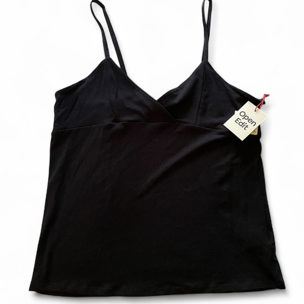 Open Edit Black Spaghetti Strap V Neck Camisole - Picture 5 of 5